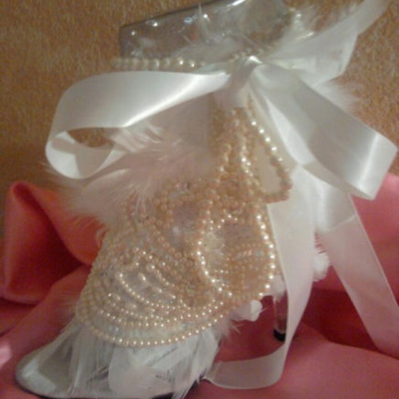 CINDERELLA ROMANCE JEWEL FEATHER WEDDING HEELS - Picture 1 of 5